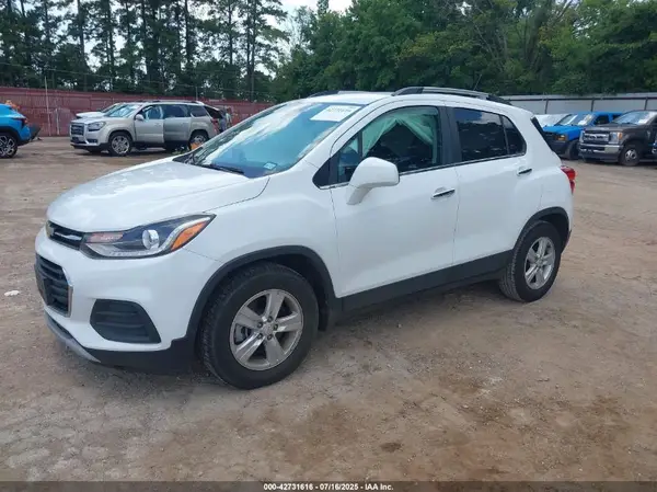 KL7CJLSB1KB789791 2019 CHEVROLET TRAX - Image 2