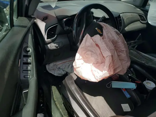 KL7CJLSB1KB802233 2019 CHEVROLET TRAX - Image 8