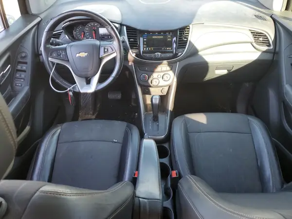 KL7CJLSB1KB841355 2019 CHEVROLET TRAX - Image 8