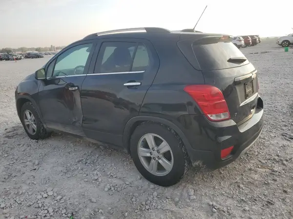 KL7CJLSB1KB848144 2019 CHEVROLET TRAX - Image 2