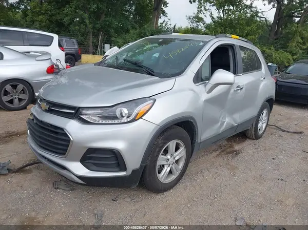 KL7CJLSB1KB866417 2019 CHEVROLET TRAX - Image 2