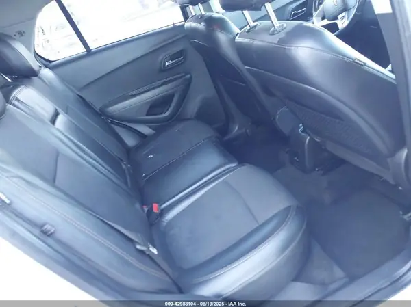 KL7CJLSB1KB889356 2019 CHEVROLET TRAX - Image 8