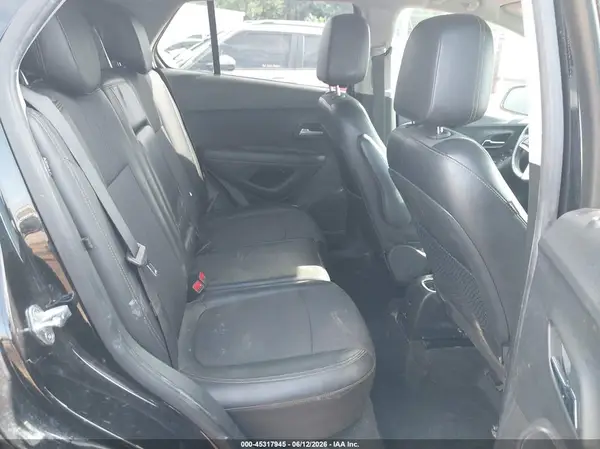 KL7CJLSB1KB903319 2019 CHEVROLET TRAX - Image 8