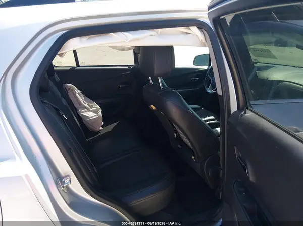 KL7CJLSB1KB916569 2019 CHEVROLET TRAX - Image 8