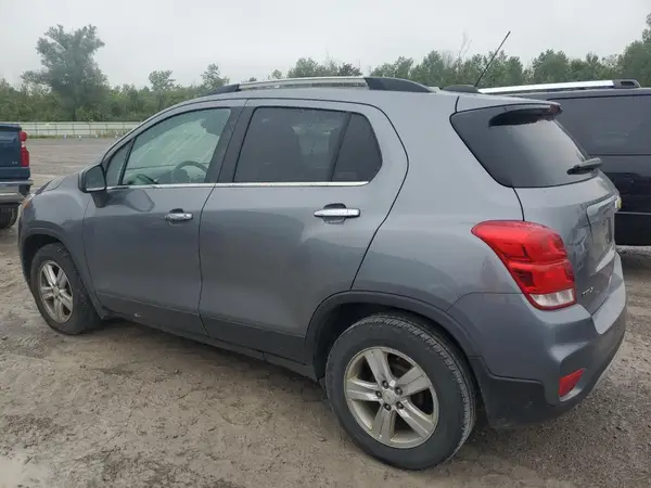 KL7CJLSB1KB928124 2019 CHEVROLET TRAX - Image 2