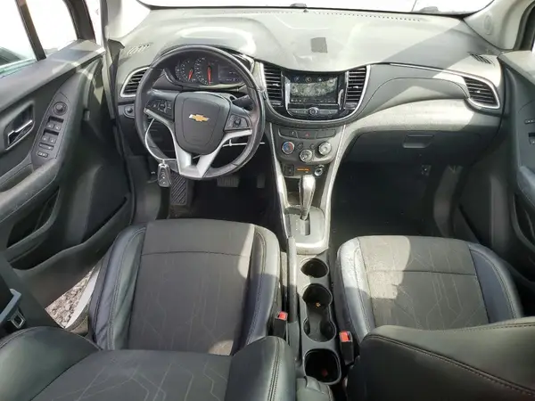 KL7CJLSB1KB936658 2019 CHEVROLET TRAX - Image 8