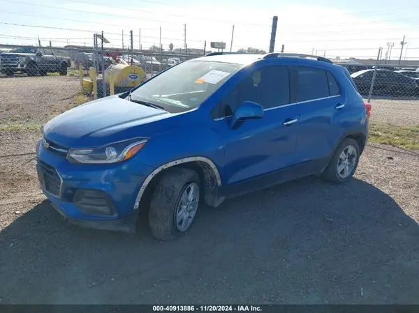 KL7CJLSB1KB958126 2019 CHEVROLET TRAX - Image 2