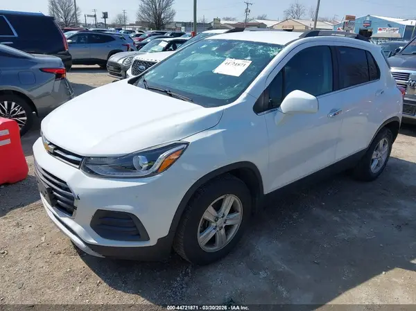 KL7CJLSB1KB963861 2019 CHEVROLET TRAX - Image 2