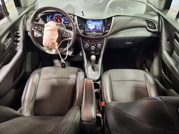 KL7CJLSB1LB006115 2020 CHEVROLET TRAX - Image 8
