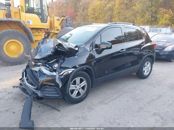 KL7CJLSB1LB006261 2020 CHEVROLET TRAX - Image 2