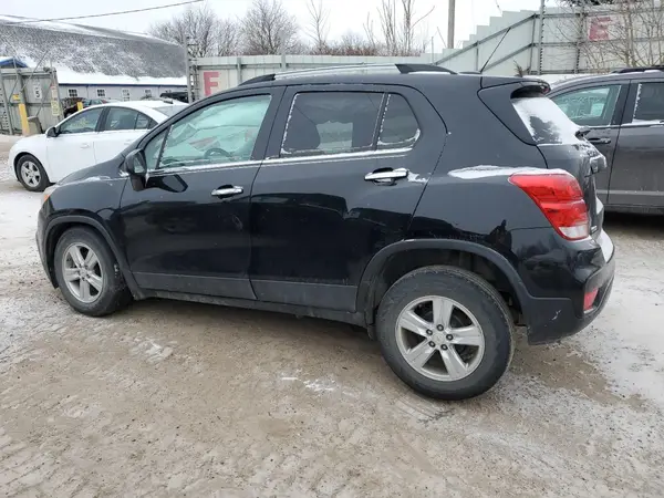 KL7CJLSB1LB006809 2020 CHEVROLET TRAX - Image 2
