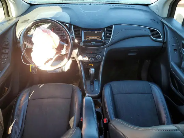 KL7CJLSB1LB007166 2020 CHEVROLET TRAX - Image 8