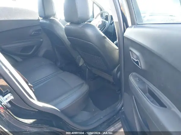 KL7CJLSB1LB008155 2020 CHEVROLET TRAX - Image 8
