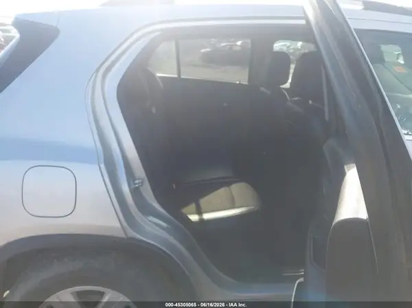 KL7CJLSB1LB010343 2020 CHEVROLET TRAX - Image 8