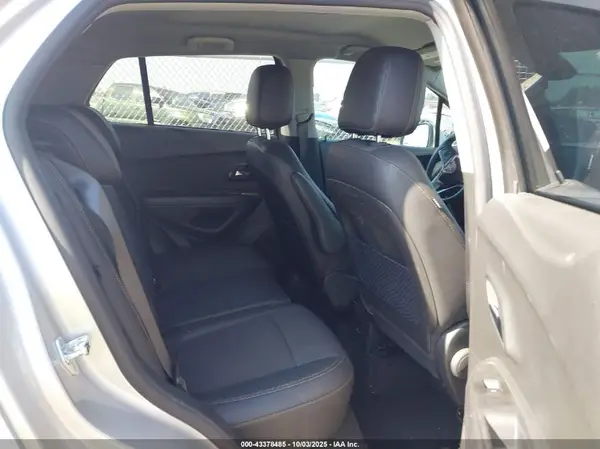 KL7CJLSB1LB010469 2020 CHEVROLET TRAX - Image 8