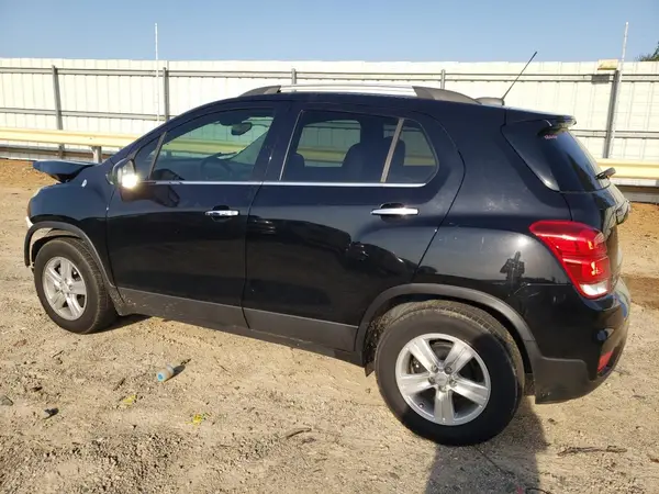KL7CJLSB1LB012142 2020 CHEVROLET TRAX - Image 2