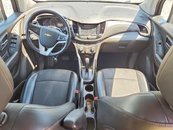 KL7CJLSB1LB014215 2020 CHEVROLET TRAX - Image 8