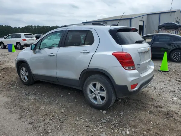 KL7CJLSB1LB034805 2020 CHEVROLET TRAX - Image 2