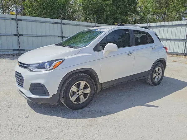 KL7CJLSB1LB059204 2020 CHEVROLET TRAX - Image 1