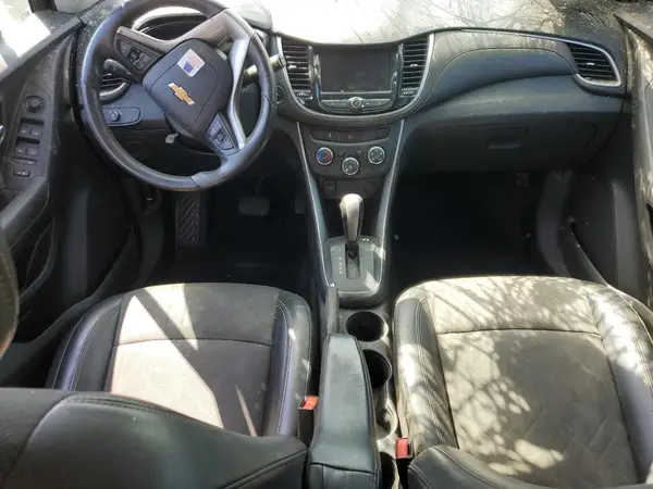 KL7CJLSB1LB064046 2020 CHEVROLET TRAX - Image 8