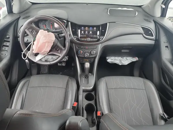 KL7CJLSB1LB085981 2020 CHEVROLET TRAX - Image 8