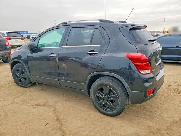 KL7CJLSB1LB088167 2020 CHEVROLET TRAX - Image 2