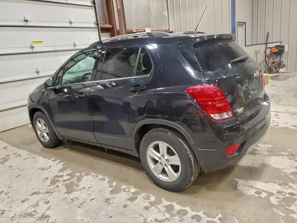 KL7CJLSB1LB316166 2020 CHEVROLET TRAX - Image 2