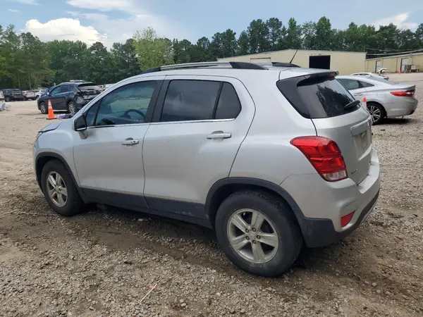 KL7CJLSB1LB324011 2020 CHEVROLET TRAX - Image 2