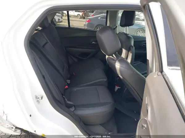 KL7CJLSB1LB329080 2020 CHEVROLET TRAX - Image 8