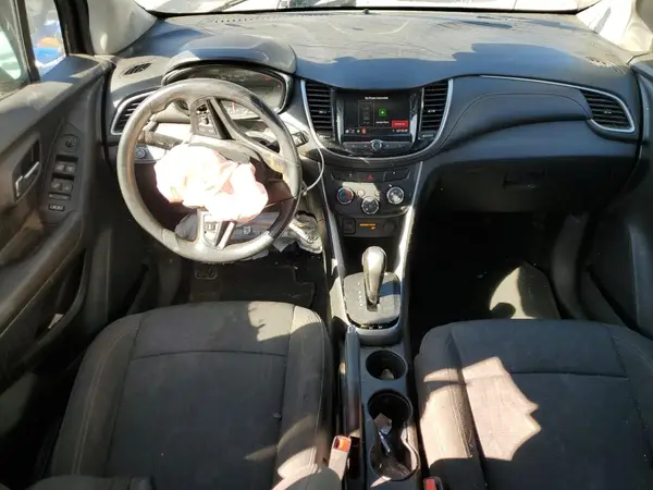 KL7CJLSB1LB337910 2020 CHEVROLET TRAX - Image 8