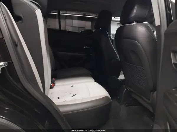 KL7CJLSB1MB317190 2021 CHEVROLET TRAX - Image 8