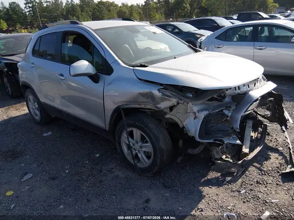 KL7CJLSB1MB317674 2021 CHEVROLET TRAX - Image 1
