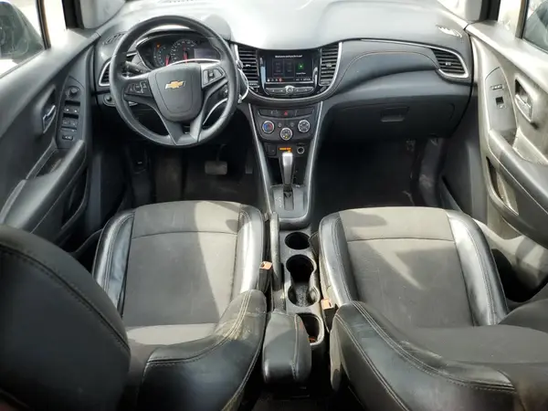 KL7CJLSB1MB322910 2021 CHEVROLET TRAX - Image 8