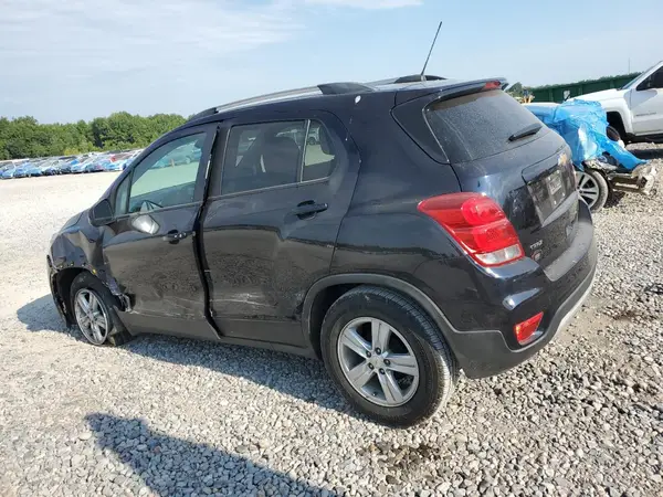 KL7CJLSB1MB345877 2021 CHEVROLET TRAX - Image 2