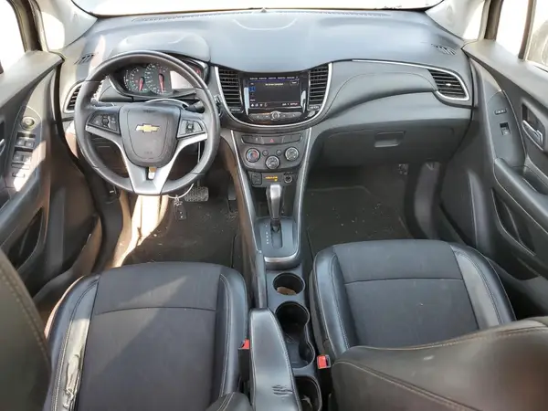 KL7CJLSB1MB345877 2021 CHEVROLET TRAX - Image 8