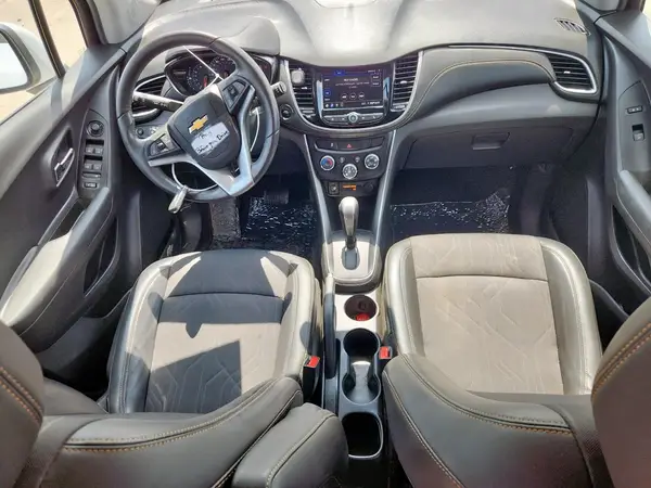 KL7CJLSB1MB347063 2021 CHEVROLET TRAX - Image 8