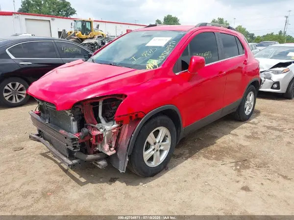 KL7CJLSB2GB560057 2016 CHEVROLET TRAX - Image 2