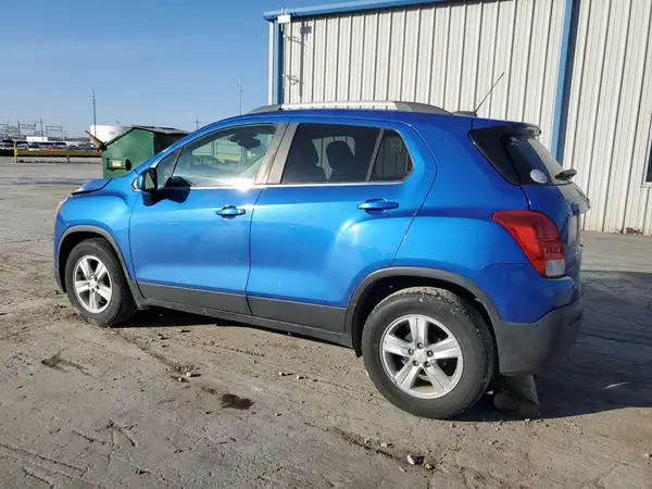 KL7CJLSB2GB636263 2016 CHEVROLET TRAX - Image 2