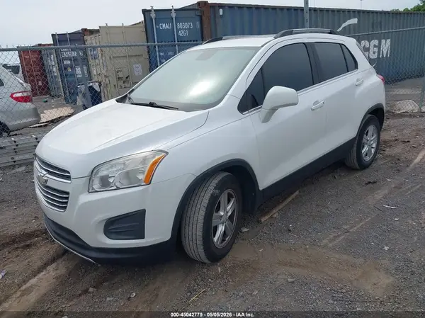 KL7CJLSB2GB693451 2016 CHEVROLET TRAX - Image 2