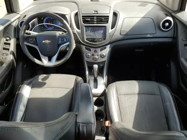 KL7CJLSB2GB695541 2016 CHEVROLET TRAX - Image 8