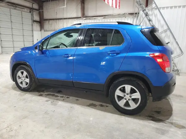 KL7CJLSB2GB723242 2016 CHEVROLET TRAX - Image 2