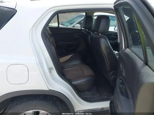 KL7CJLSB2GB759593 2016 CHEVROLET TRAX - Image 8