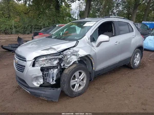 KL7CJLSB2GB762624 2016 CHEVROLET TRAX - Image 2