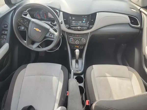 KL7CJLSB2HB087715 2017 CHEVROLET TRAX - Image 8