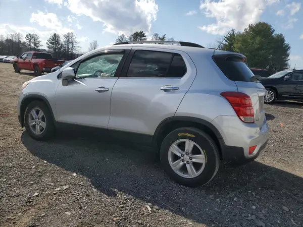 KL7CJLSB2HB088430 2017 CHEVROLET TRAX - Image 2
