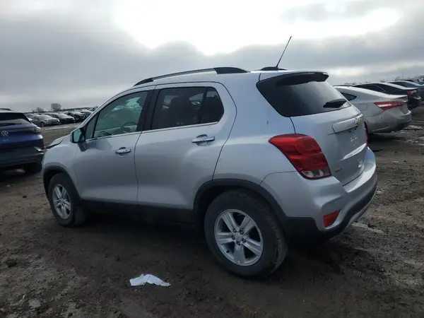 KL7CJLSB2HB152465 2017 CHEVROLET TRAX - Image 2