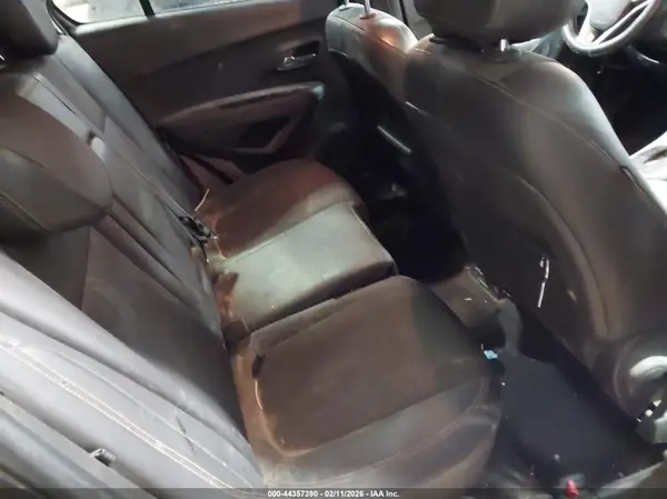 KL7CJLSB2HB163482 2017 CHEVROLET TRAX - Image 8