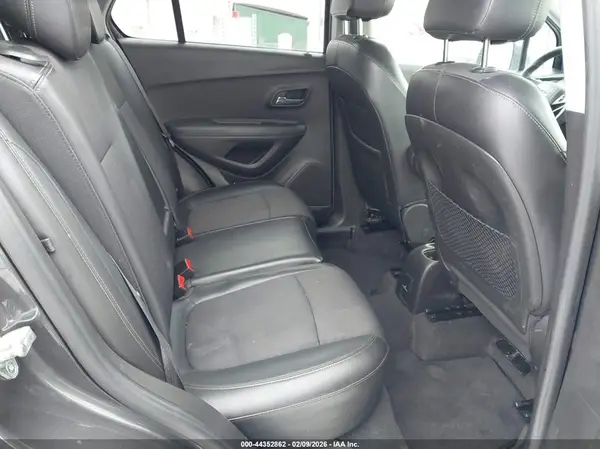 KL7CJLSB2HB166270 2017 CHEVROLET TRAX - Image 8