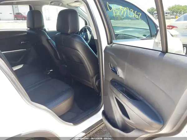 KL7CJLSB2HB227990 2017 CHEVROLET TRAX - Image 8