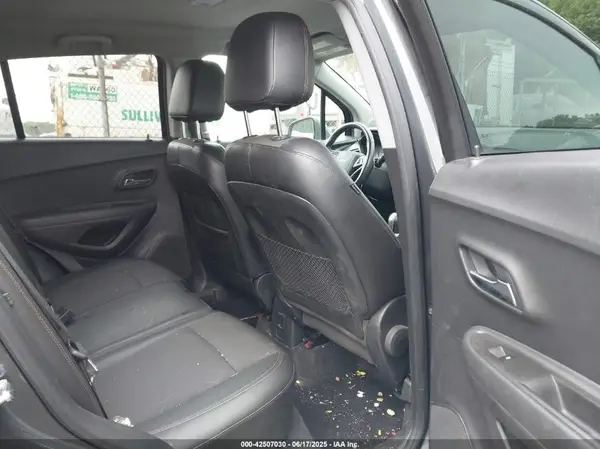 KL7CJLSB2HB228301 2017 CHEVROLET TRAX - Image 8